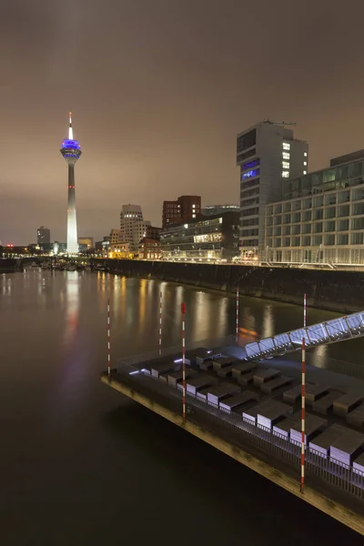 Almanya Duesseldorf Medya Liman Gece — Stok fotoğraf