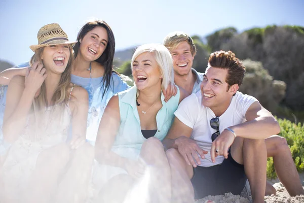 Friends Socializing Laughter Beach — Stock Photo, Image