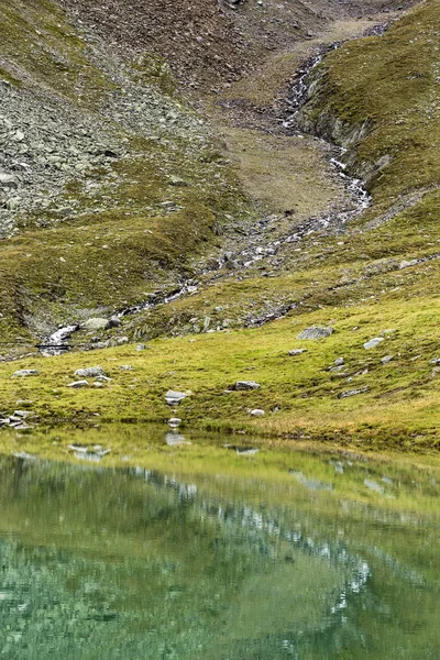 Áustria Tirol Vale Kauner Lago Weisssee Com Água Azul Turquesa — Fotografia de Stock