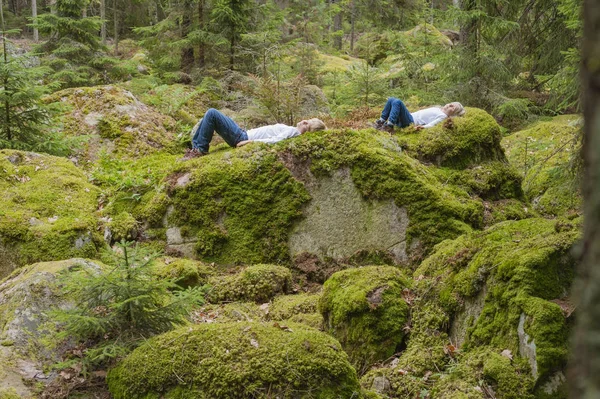 Suecia Smaland Lago Asnen Niños Descansando —  Fotos de Stock