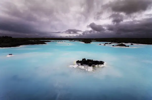 Piękny Widok Blue Lagoon Pod Zachmurzonym Niebie Islandia — Zdjęcie stockowe