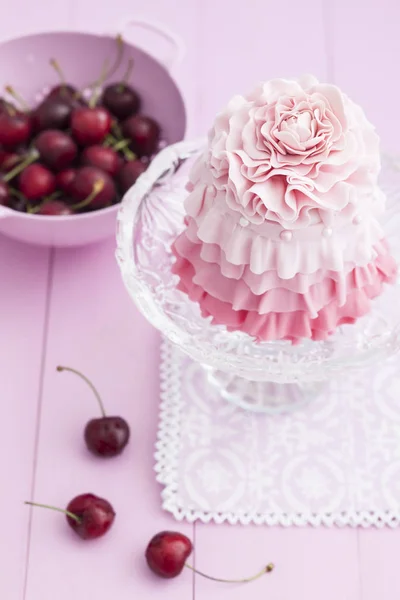 Pink Mini Cake Cakestand Cherries — Stock Photo, Image