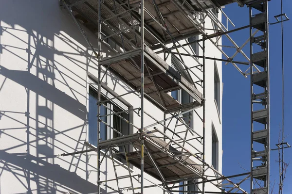 Deutschland Bayern München Baugerüst Fassade Eines Wohnturms — Stockfoto