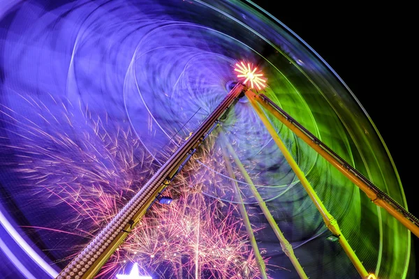 Grande Ruota Fuochi Artificio Notte — Foto Stock