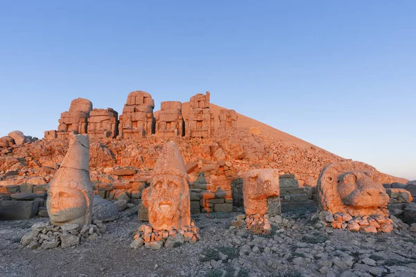 Turquía Anatolia Monte Nemrut Tumba Antiochos Cabezas Piedra — Foto de Stock
