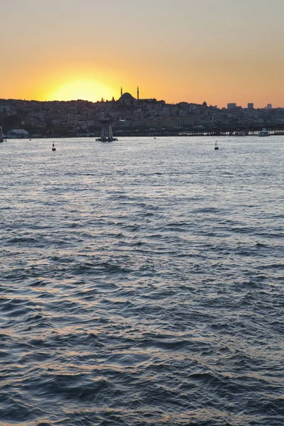 Turkey Istanbul View Mosque Golden Horn Foreground Sunset — Stock Photo, Image