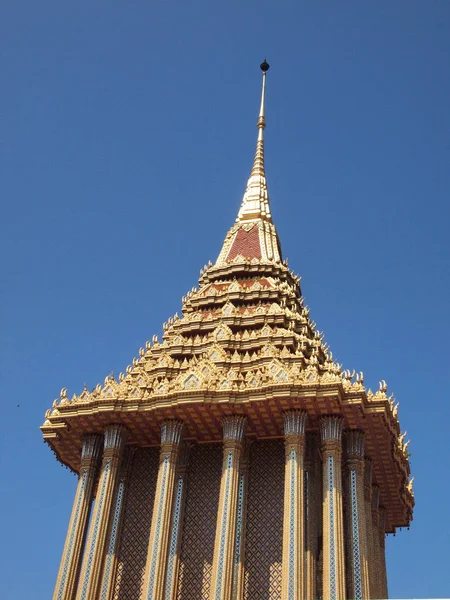 Beautiful gable of the famous temple — Stock Photo, Image