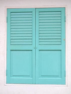 eski ahşap penceresini kapatın