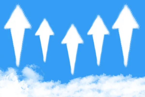 Nuvola Forma Freccia Sul Cielo Blu — Foto Stock