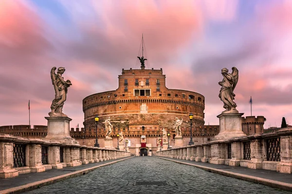 Ponte Sant'Angelo i Castel Sant'Angelo rano, Rzym, ja Obrazek Stockowy