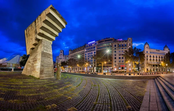 Monument to Francesc Macia and Placa de Catalunya in the Morning — Stock Photo, Image