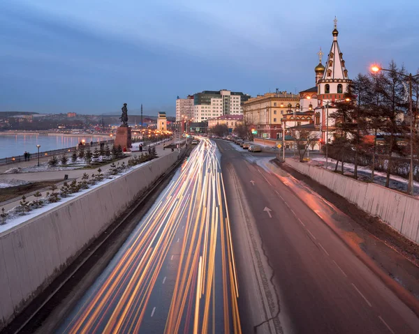 Irkutsk skyline und epiphany kathedrale, sibirien, russland — Stockfoto