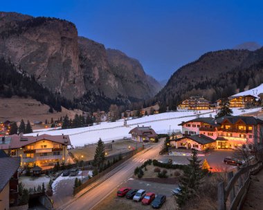 Selva Val Gardena akşamları, Val Gardena, havadan görünümü yapmak