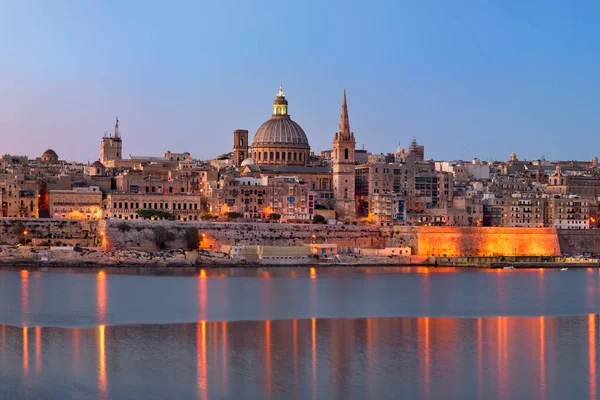 Panorama of Valletta Skyline i morgen, Malta - Stock-foto