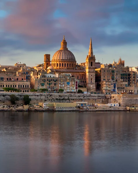 Valletta på morgonen, Malta — Stockfoto