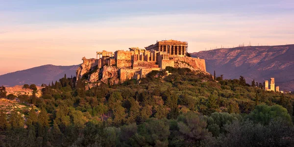 Képe Acropolis a Philopappos Hill, az esti órákban, Athén, Görögország — Stock Fotó