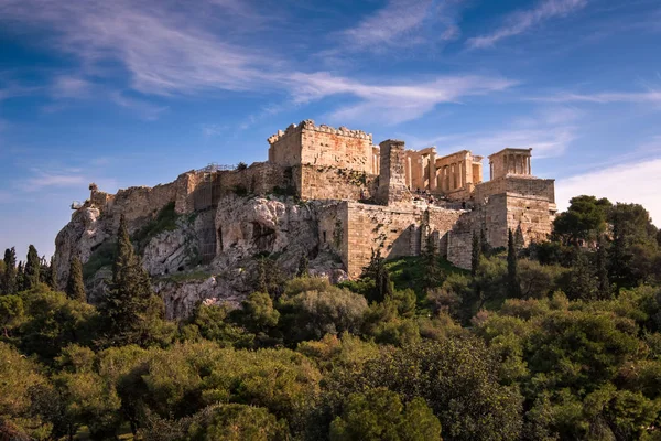 Vue de l'Acropole depuis la colline d'Areopagus, Athènes, Grèce — Photo