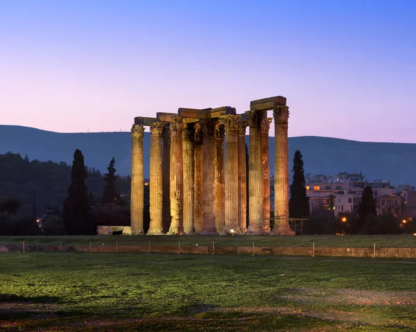 Romok, templom, az olümposzi Zeusz reggel, Athén, Görögország — Stock Fotó