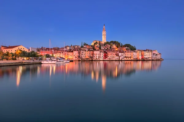 Rovinj στον ορίζοντα το πρωί, Ίστρια, Κροατία — Φωτογραφία Αρχείου