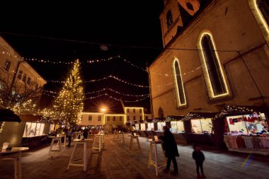 Kranj, Slovenya - 7 Aralık 2016: Romantik advent Aralık