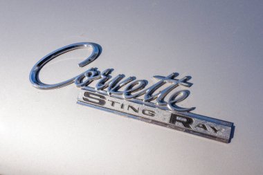 Bir Corvette Sting Ray klasik otomobil detay.