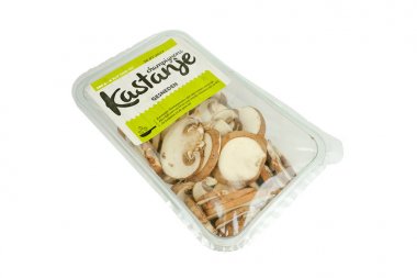 Kestane mantar dilimlenmiş süpermarket.
