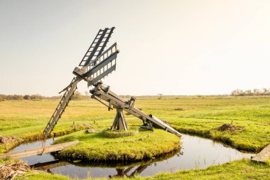 Hollanda, Friesland, Kalenberg 'de Paaltjasker yel değirmeni.