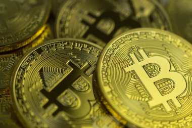 Aşırı altın Bitcoin para Bitcoin cryptocurrency kapatın. İş kavramı.