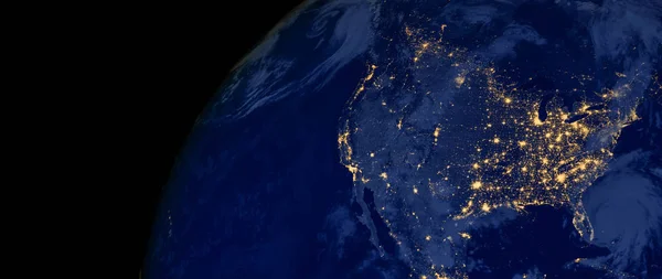 それは夜の間にアメリカ合衆国のライトはスペースからのようです。Nasa によって供給されるこの画像の要素 — ストック写真