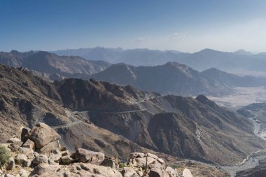 Al Hada dağ içinde Taif City, Suudi Arabistan ile güzel görünümü Dağları'nın ve Al Hada yol inbetween dağlar.