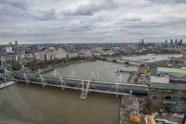 Thames Nehri üzerinde Hungerford köprü ile Londra cityscape Londra, Birleşik Krallık, 17 Şubat 2018: havadan görünümü