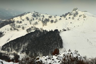 Kışın trascau dağlar