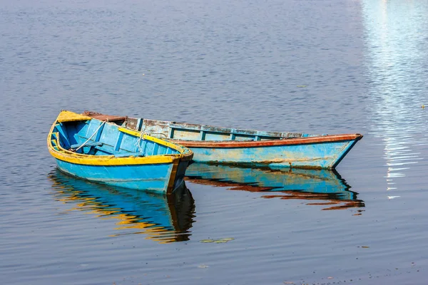 Barche sul lago Phewa, Pokhara, Nepal — Foto Stock