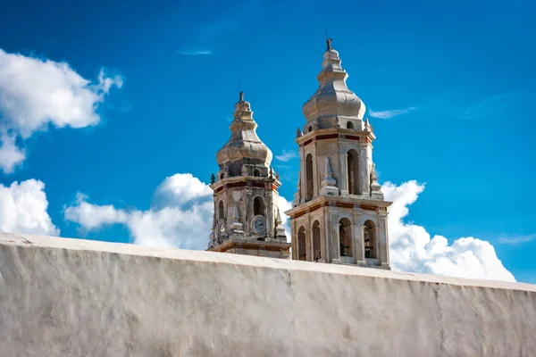 Detalhe Dos Campanários Catedral Campeche Céu Azul México — Fotografia de Stock