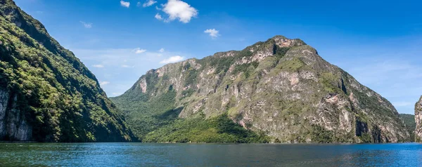 Panoramik Canyon del Sumidero, Chiapas, Meksika.