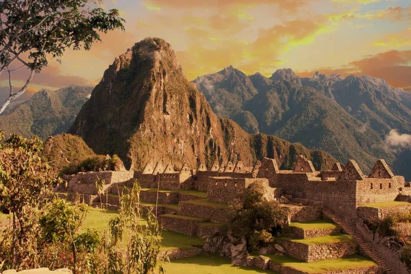 Panorama of Machu Picchu ruins in Cuzco, Peru — Stock Photo, Image