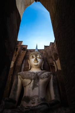 Wat Si dostum Sukhothai tarihsel eşit antik Buda heykeli