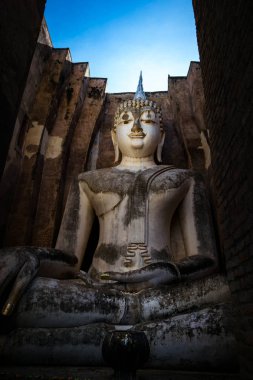 Wat Si dostum Sukhothai tarihsel eşit antik Buda heykeli