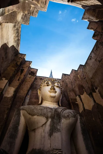Wat Si dostum Sukhothai tarihsel eşit antik Buda heykeli