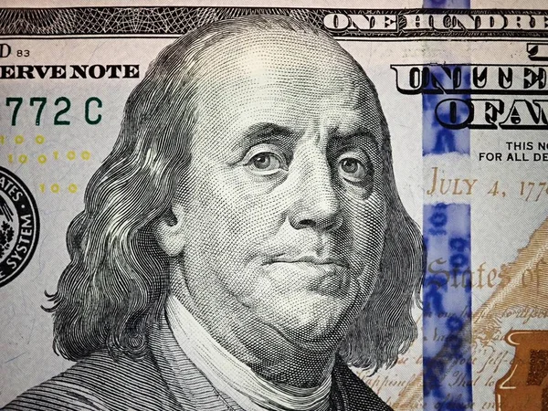 Benjamin Franklin πρόσωπο μας εκατό δολαρίων νομοσχέδιο μακροεντολή. Μονάδα — Φωτογραφία Αρχείου
