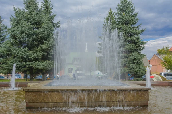 Piazze, parchi, fontane, statue città dell'Ucraina occidentale — Foto Stock