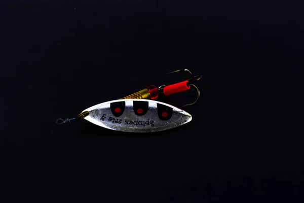Виставка піратських копій приманки рибальської металевої ложки. Баєва — стокове фото