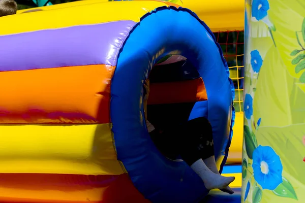 Çocuk CIT şişme çocuk oyun oynamak