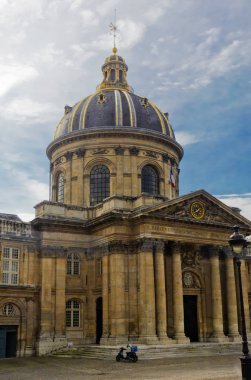 Kilisenin iç. Mozaik ve belgeleme, architectu
