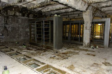 Belgili tanımlık yandaş gizli askeri biriminin yağmalanmış Komuta Merkezi 