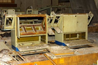 Belgili tanımlık yandaş gizli askeri biriminin yağmalanmış Komuta Merkezi 