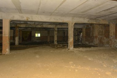 Dükkanı çalıştı bitkinin yağma ve yok etmek 