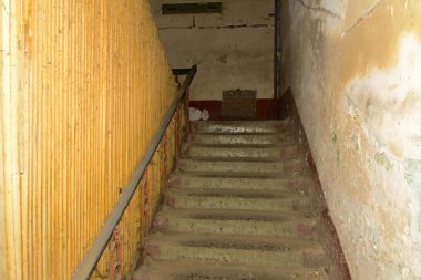 Dükkanı çalıştı bitkinin yağma ve yok etmek 