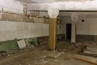 Dükkanı çalıştı bitkinin yağma ve yok etmek 