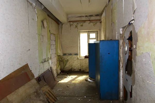 Dükkanı çalıştı bitkinin yağma ve yok etmek 